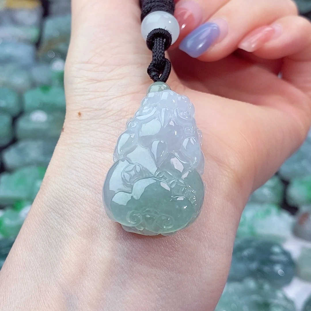 颈饰未镶嵌翡翠天然