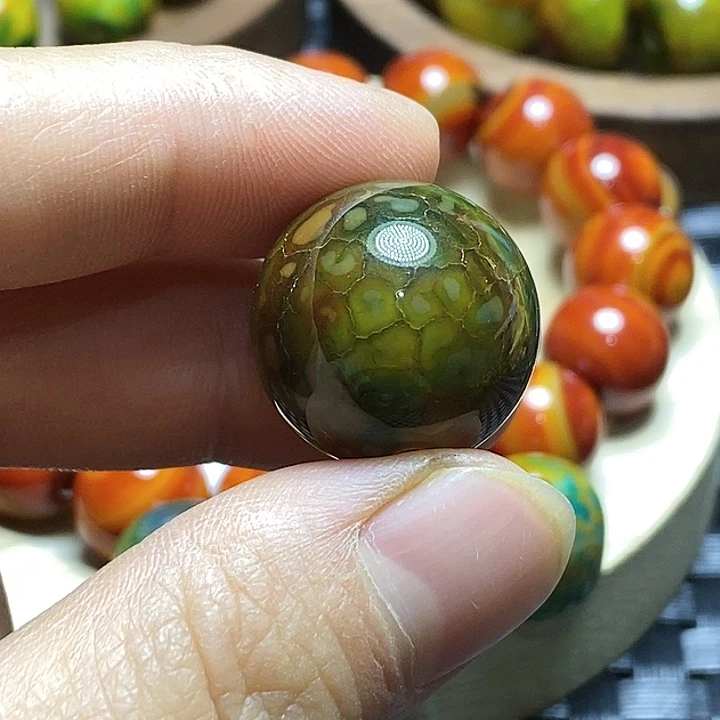 宝***成玛瑙/玉髓未镶嵌颈饰