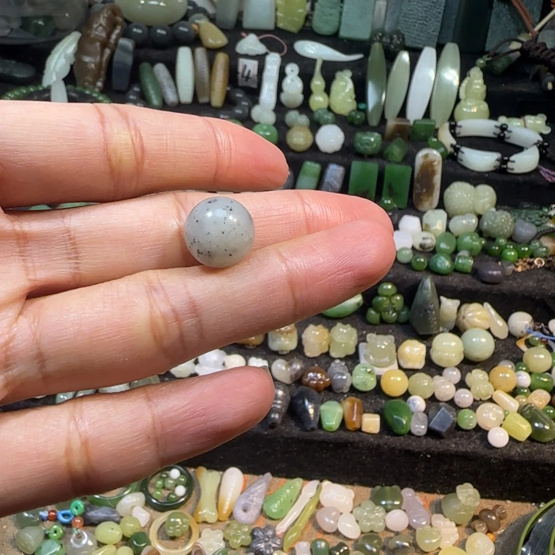 颈饰未镶嵌和田玉12mm点墨青花