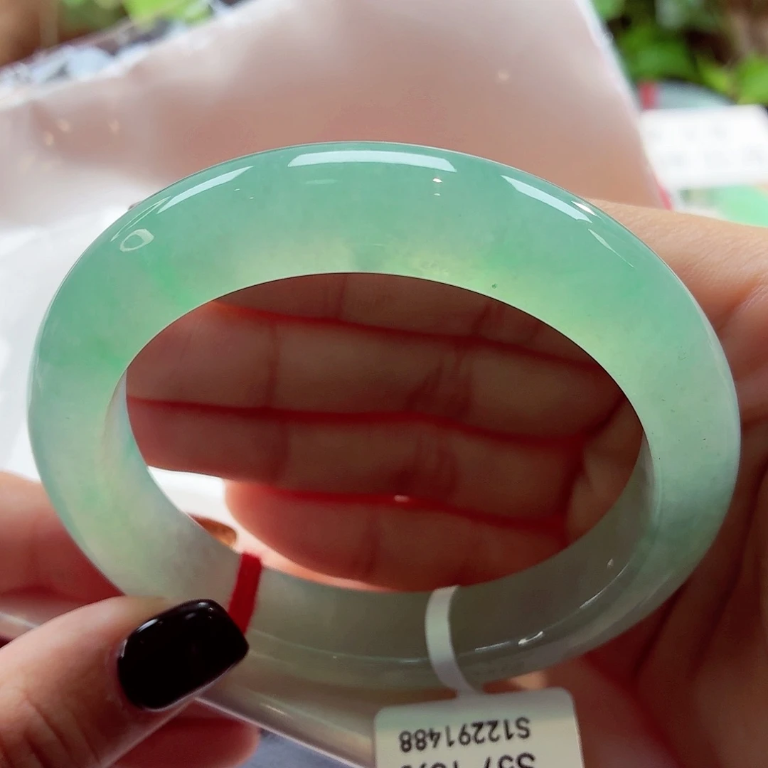 翡翠未镶嵌手镯冰绿葡萄肉68-051