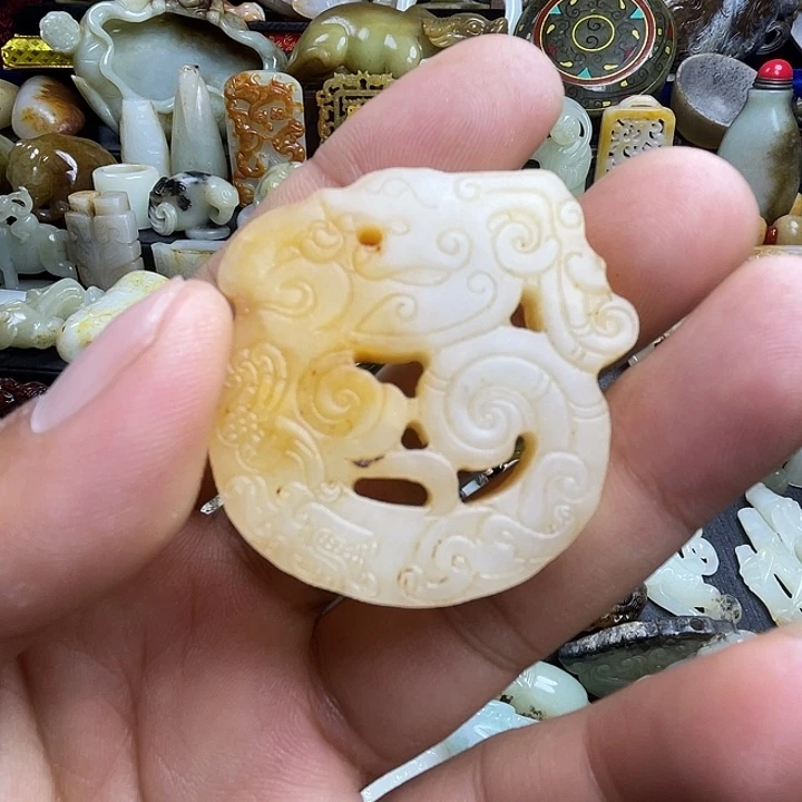 颈饰未镶嵌和田玉