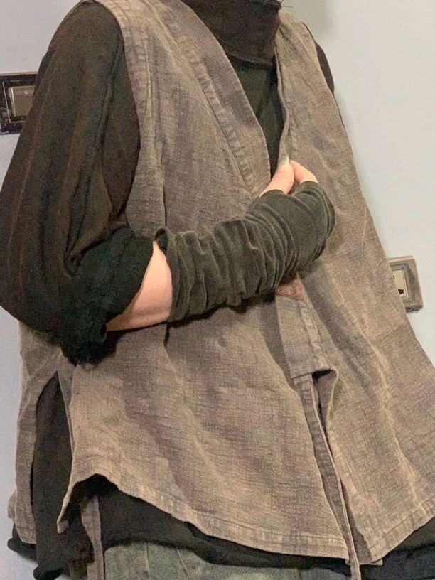 艾沸儿女装推荐 春款个性扭紧亚麻马甲