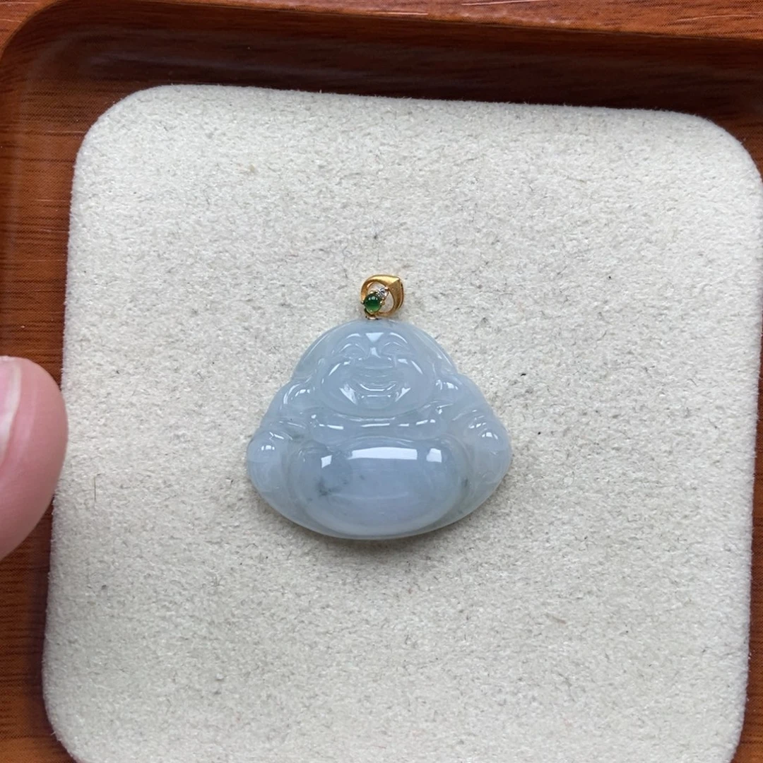 翡翠未镶嵌颈饰佛公