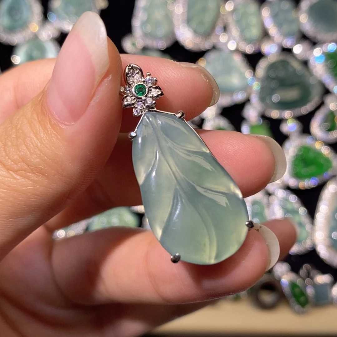 翡翠未镶嵌颈饰天然