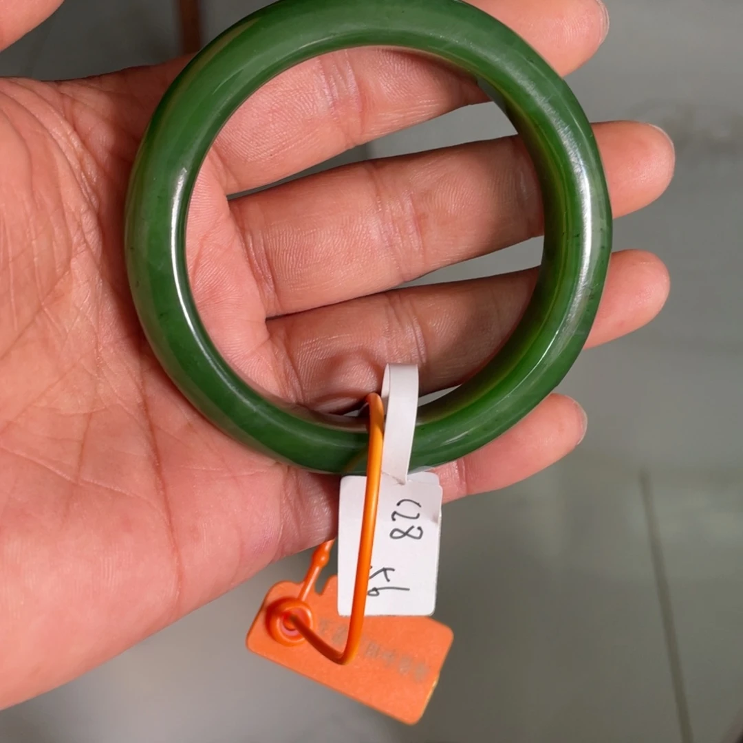 和田玉（碧玉）手镯未镶嵌柚****?