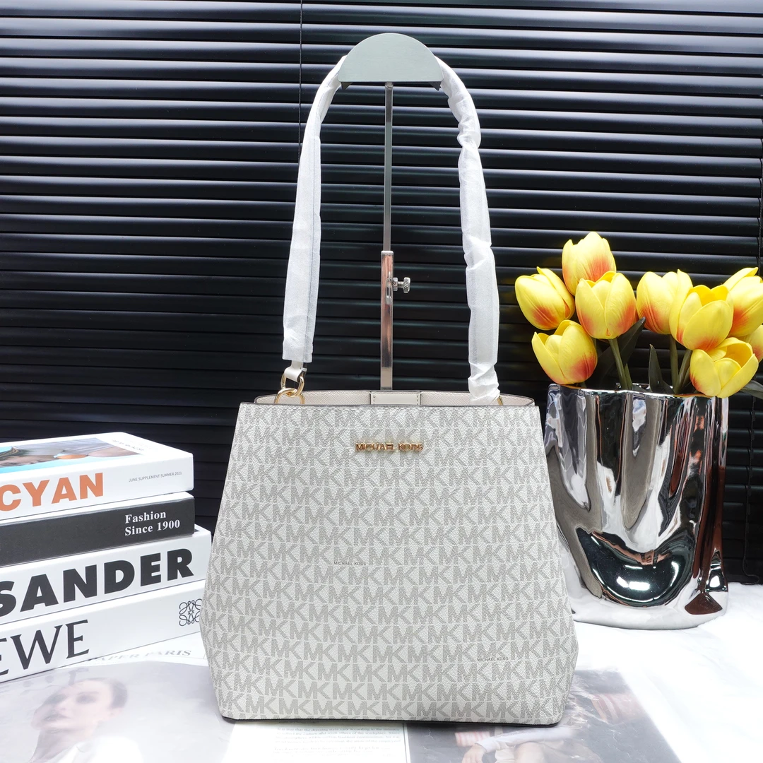 95新 MICHAEL KORS/迈克高仕 单肩包/T10283217