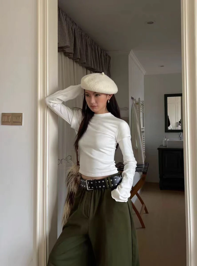 【奥莉】2025秋冬：垫肩弹力修身假两件双层袖加绒打底衫8963