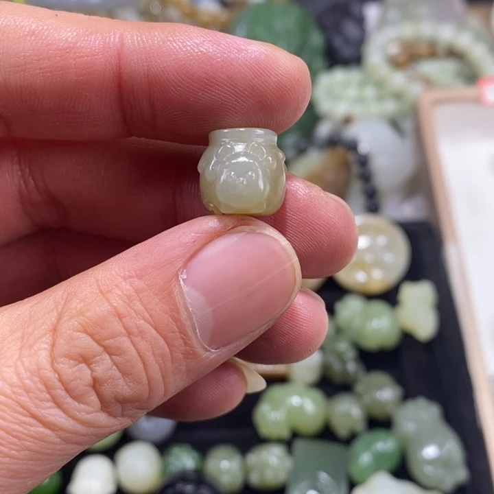 和田玉（糖玉）未镶嵌车挂