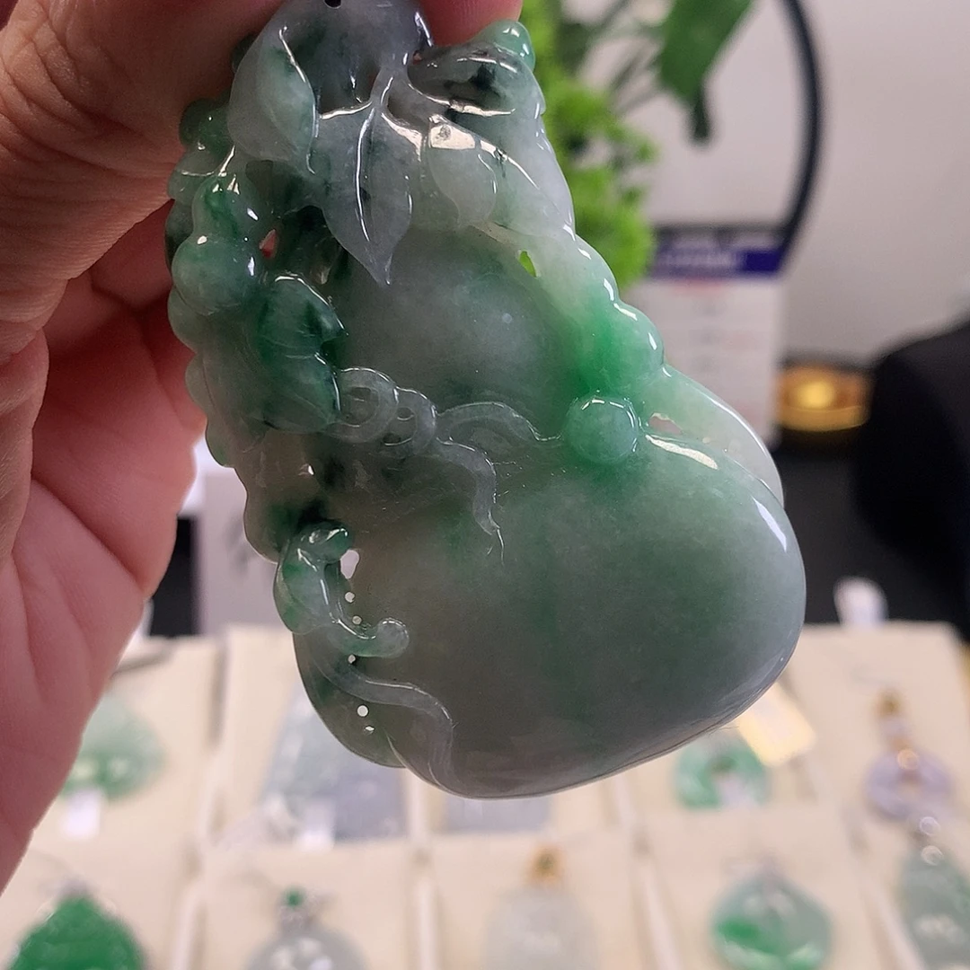 翡翠未镶嵌颈饰天然翡翠A货挂件 手把件