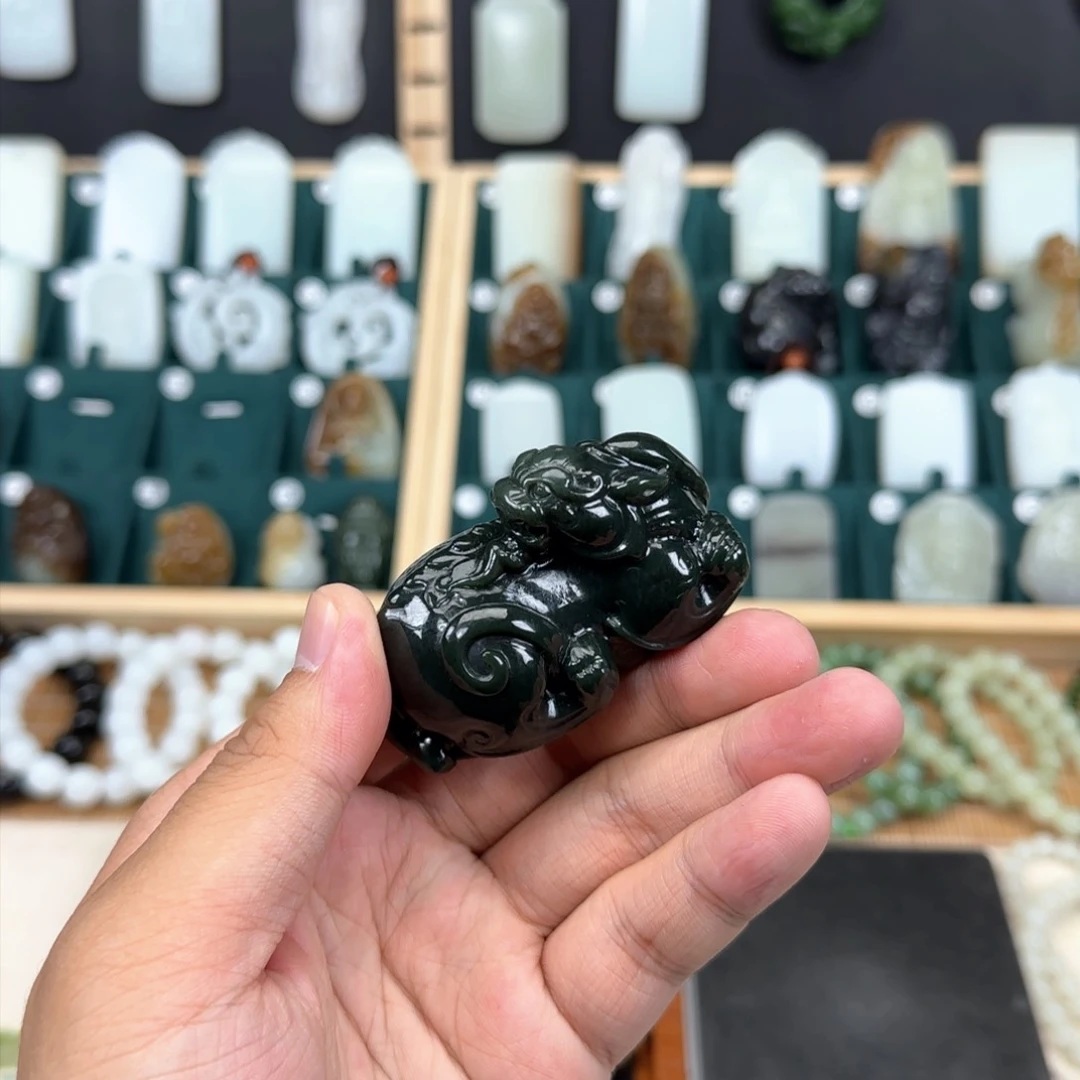 和田玉挂件未镶嵌