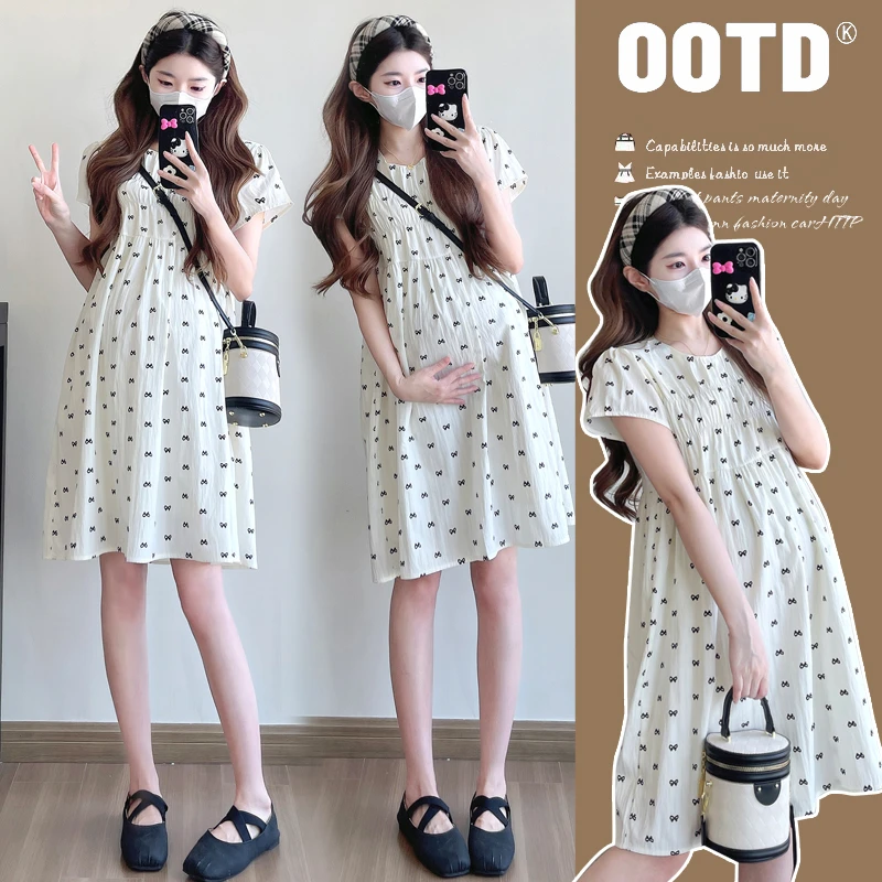 时髦孕妇装新款夏季时尚辣妈短袖印花显瘦气质洋气宽松大码连衣裙