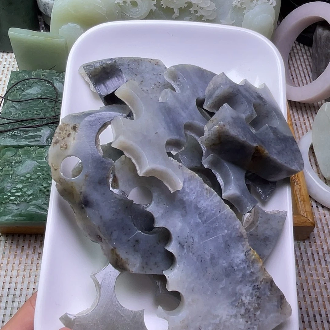 未镶嵌和田玉车挂