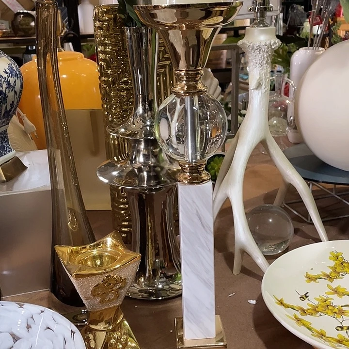 陶瓷花瓶部分（微瑕）