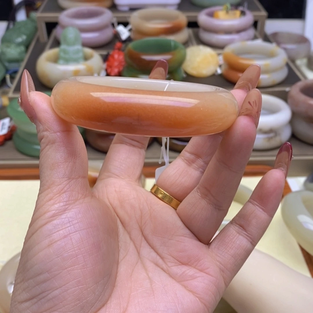 【闪购商品】石英质玉手镯未镶嵌@**@