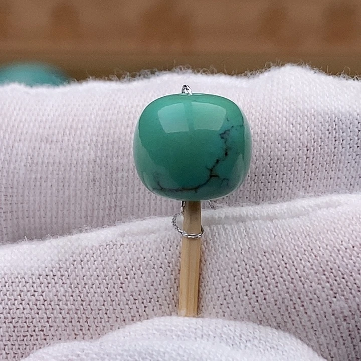 绿松石未镶嵌珠宝奇石11