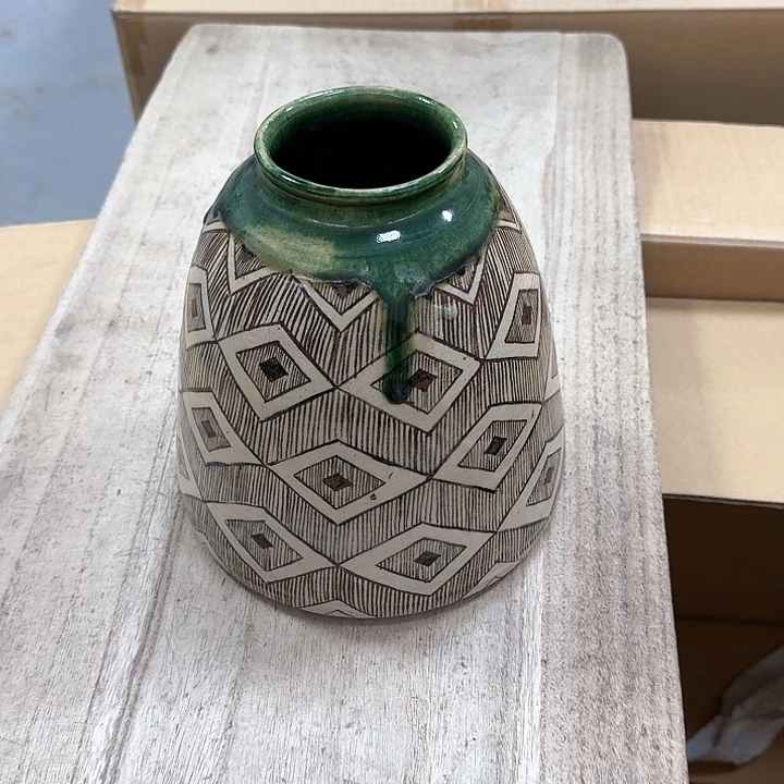 瓷片噗哈哈哈哈哈哈哈哈哈哈哈