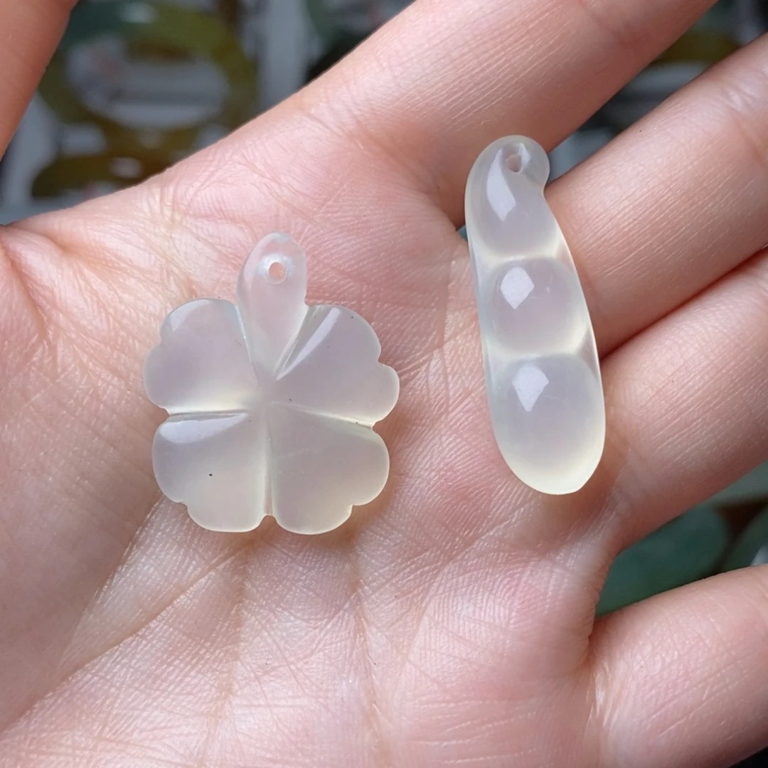 蛇纹石玉未镶嵌纯天然岫玉