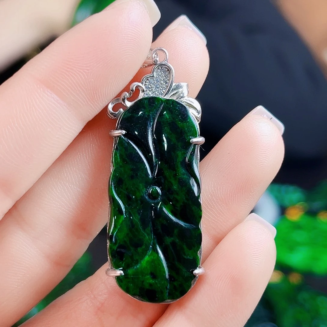 颈饰银S925镶嵌翡翠多样性