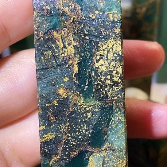 老挝石四川绿金星