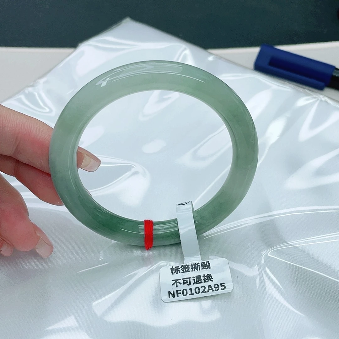 翡翠手镯未镶嵌圆54.7