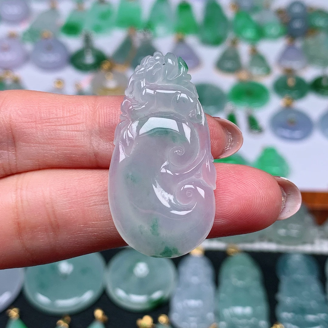 缅甸天然翡翠A货 冰润飘花如意43/728(尺寸38x20x4.5)