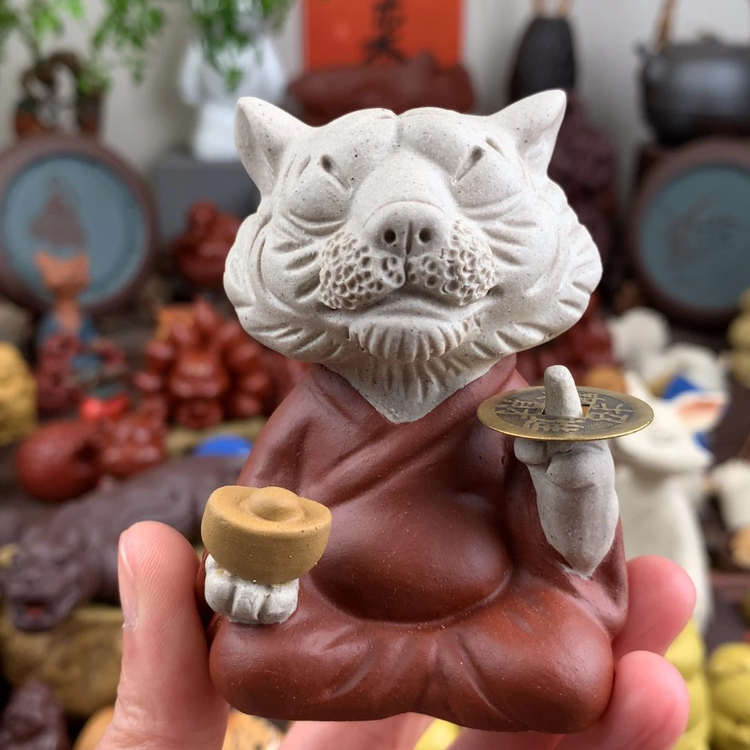 紫砂茶宠一直有钱打坐虎仙