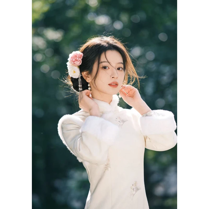 1535 米色 楼阁梅花刺绣 倒大袖双袖 拼接 【鹊桥】 旗袍