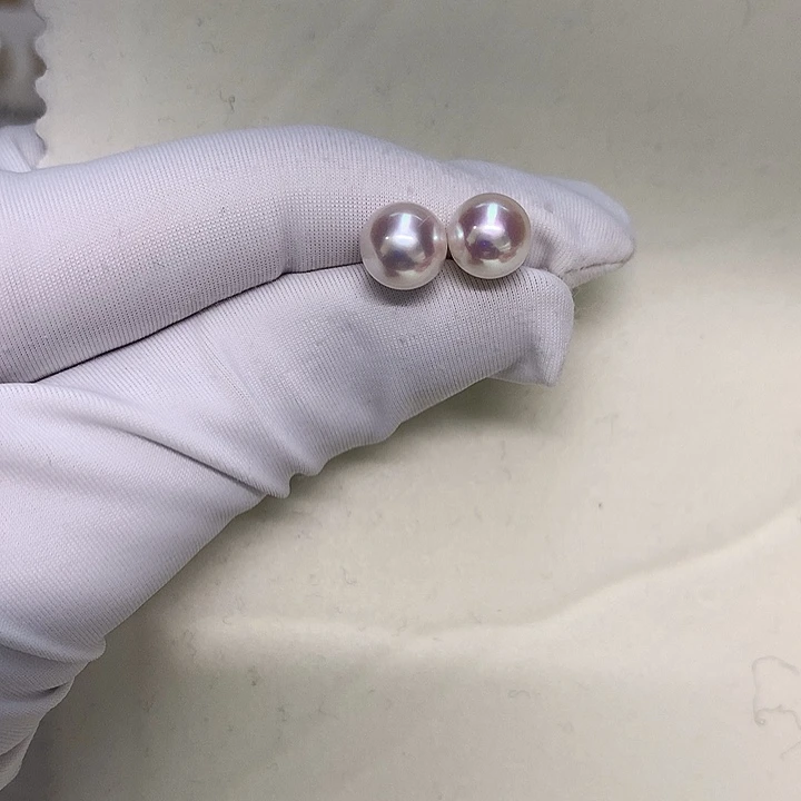 18K金镶嵌海水珍珠耳钉7.5-8