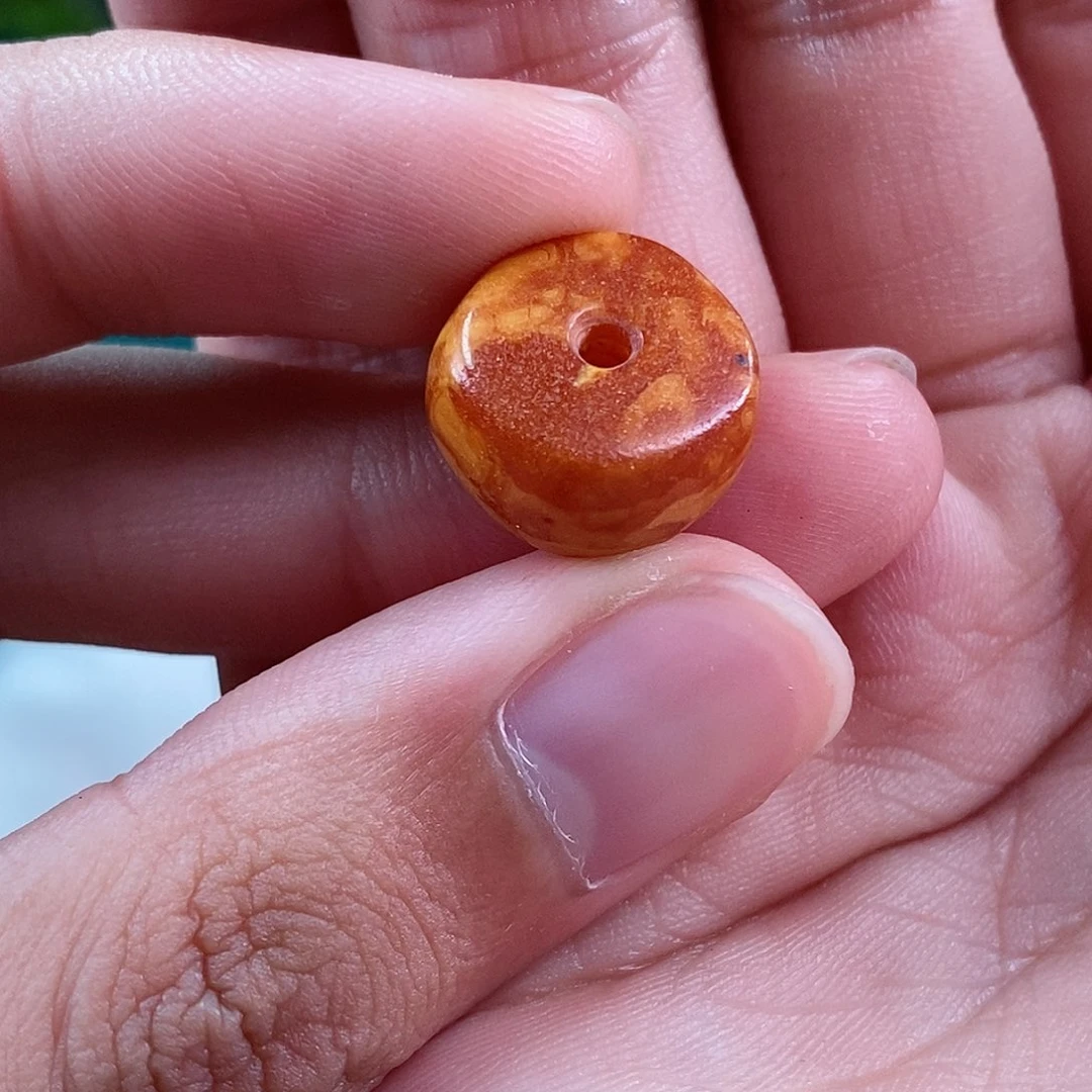 蜜蜡珠宝奇石未镶嵌