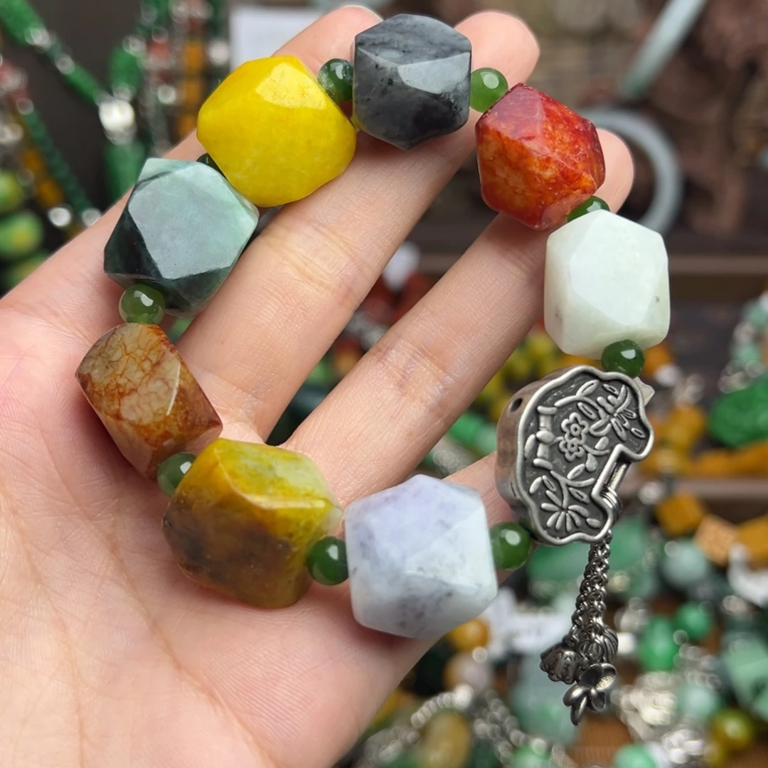 虎***妞手链翡翠未镶嵌吊坠