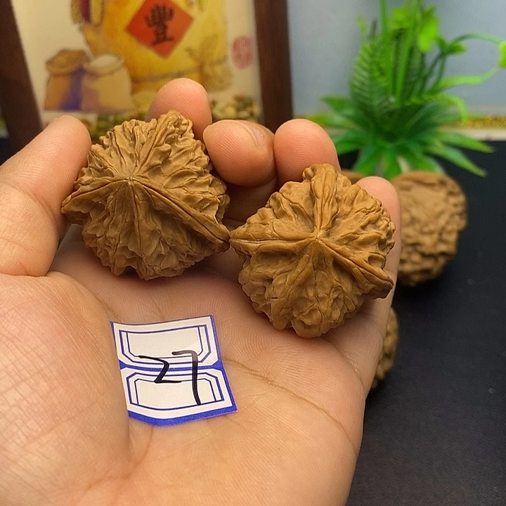文玩核桃把件37四棱