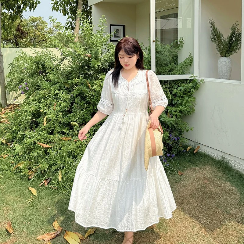 胖mm新款大码连衣裙夏季轻奢高级感显瘦遮肉度假风气质宽松中长裙