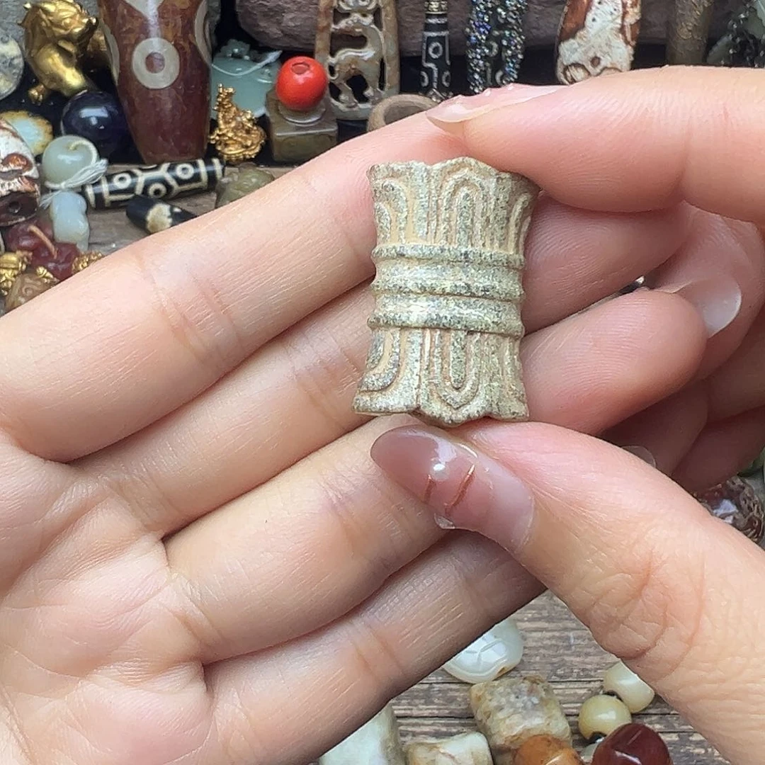 未镶嵌颈饰玛瑙/玉髓