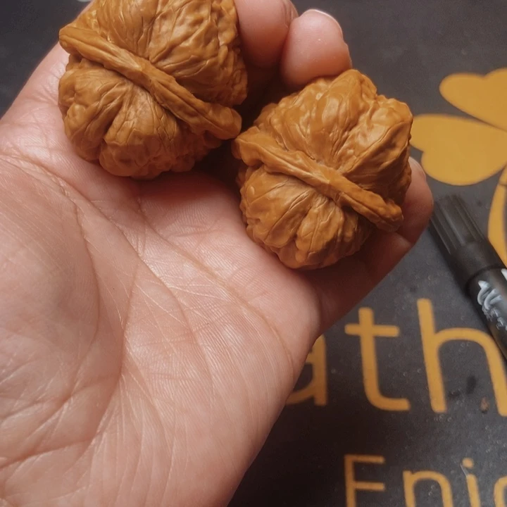 文玩核桃吊坠文玩24