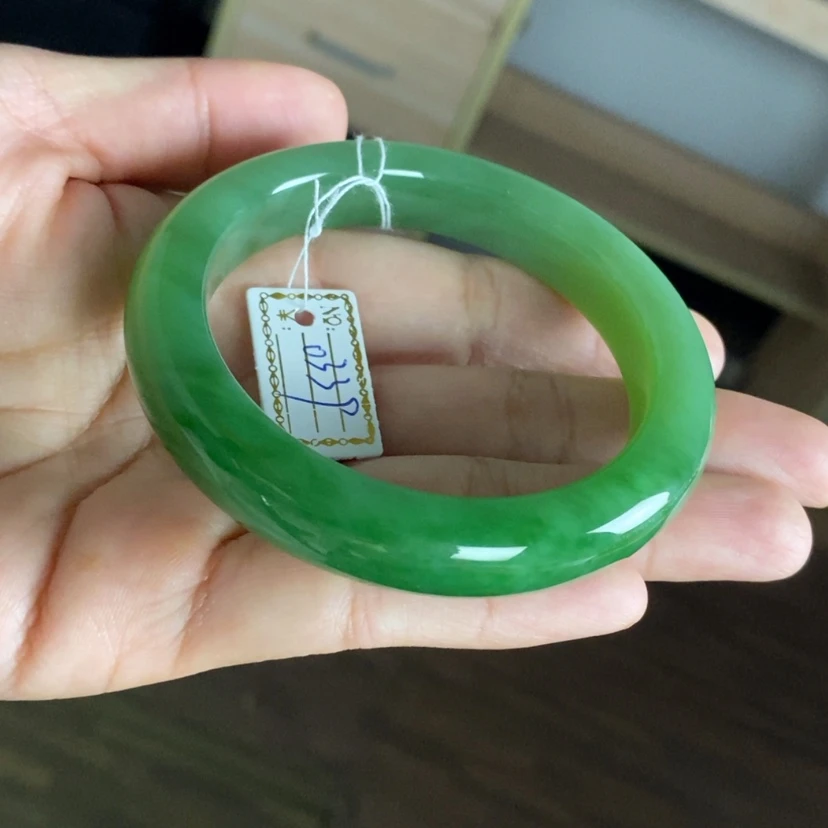 【闪购商品】未镶嵌手镯和田玉（碧玉）