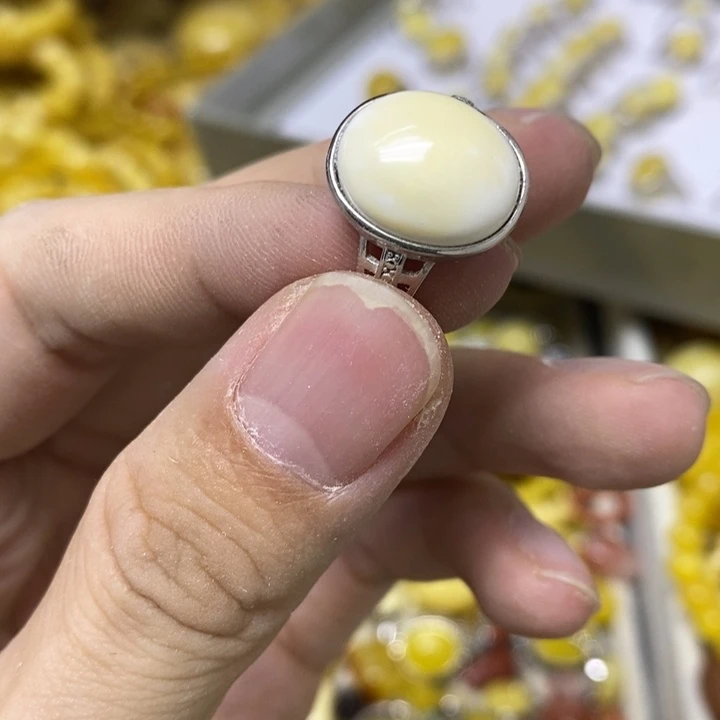 蜜蜡银S925镶嵌裸石戒指