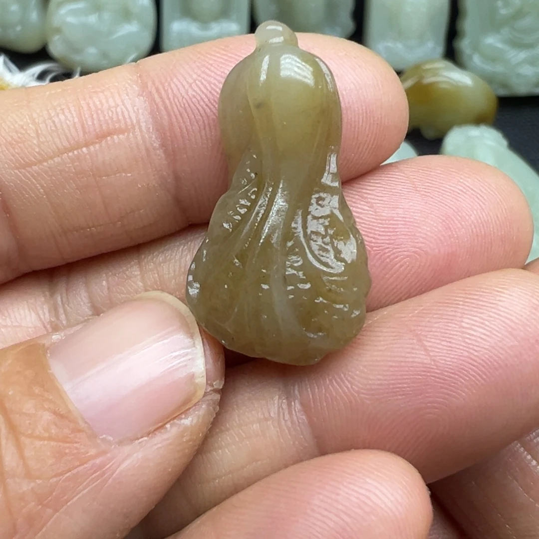 和田玉（糖玉）未镶嵌吊坠(不含链)