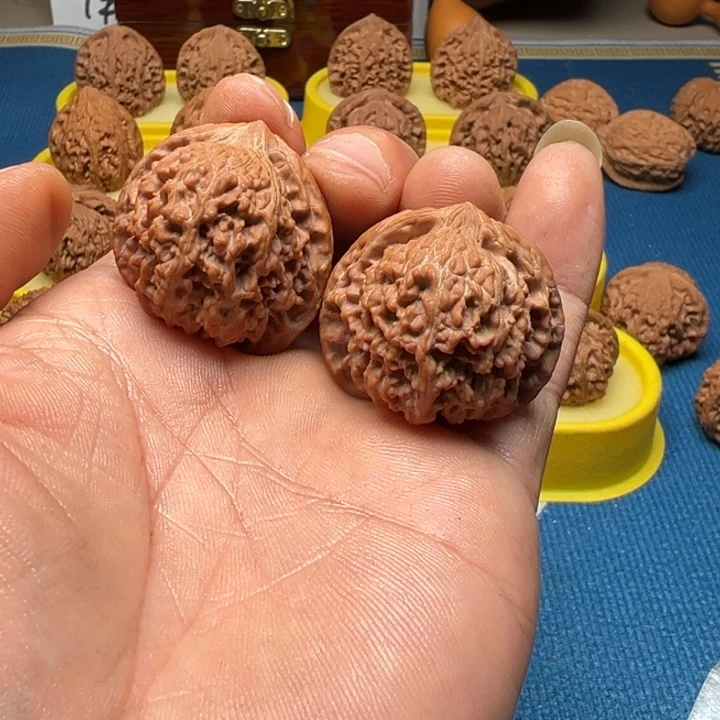 文玩核桃吊坠满天星全品无修36尺