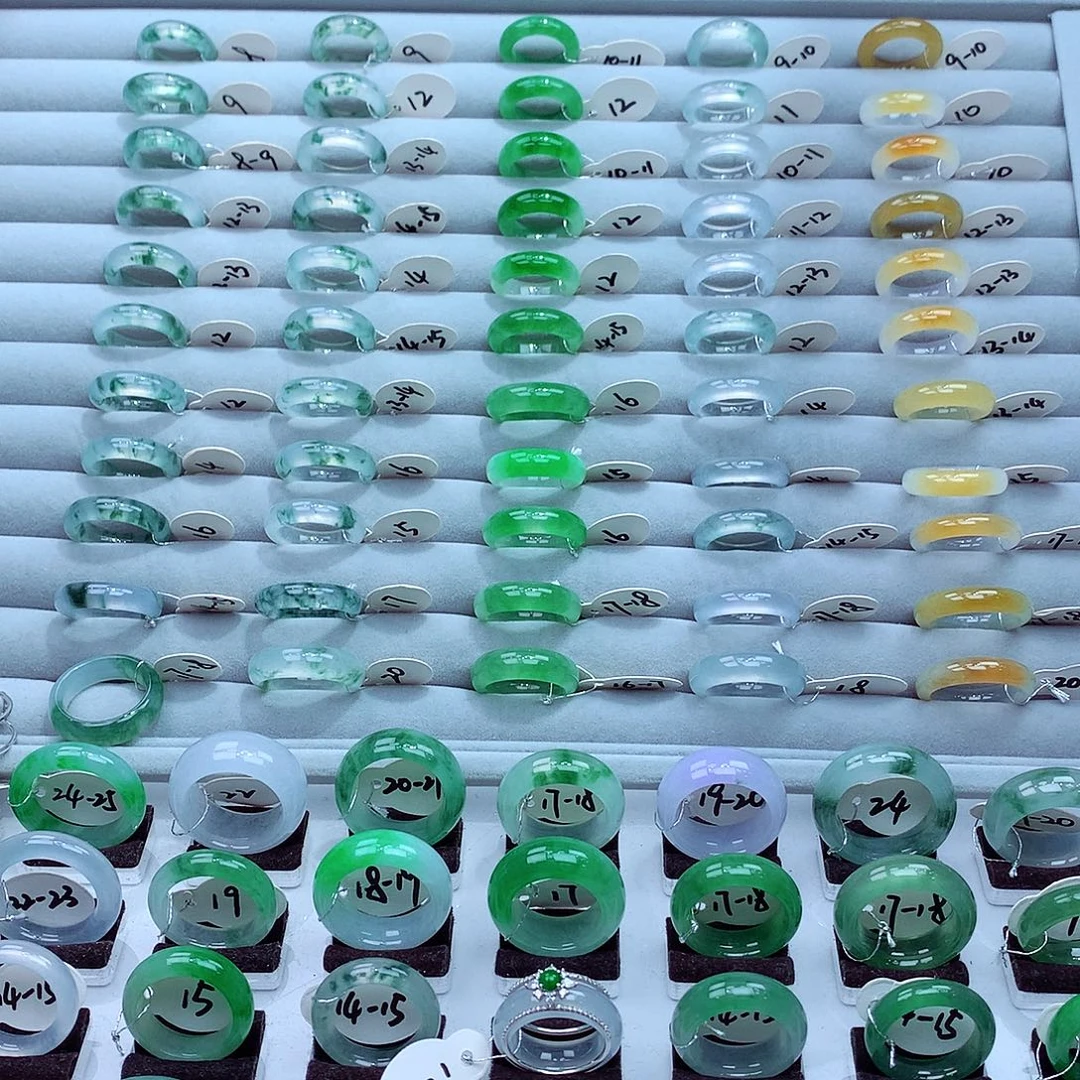 翡翠未镶嵌戒指翡翠