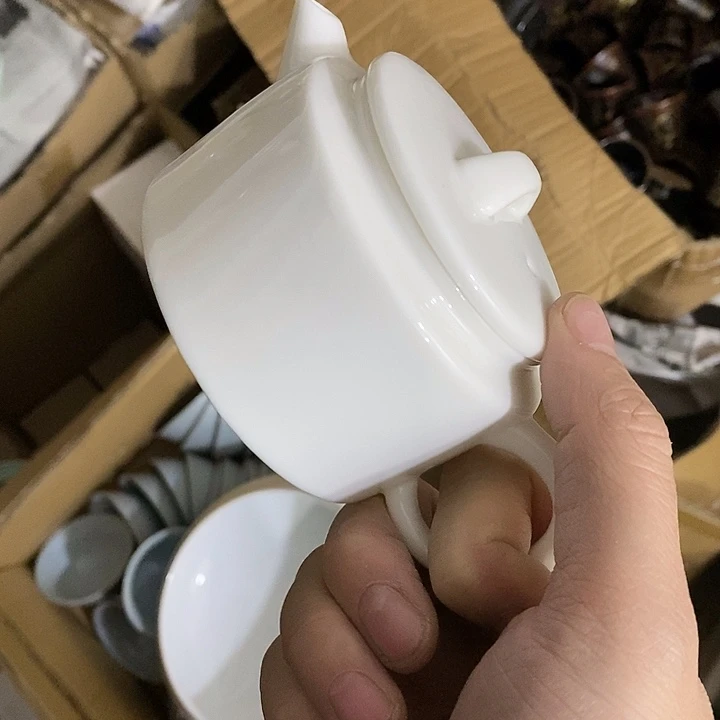 陶瓷艺术品及陶瓷制品