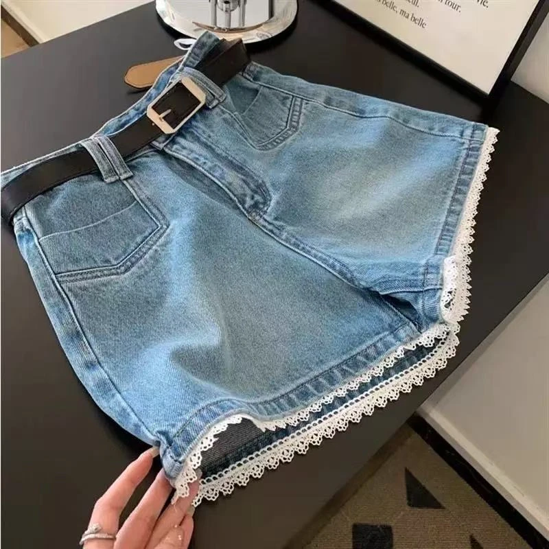牛仔短裤女2025夏新款高腰显瘦百搭宽松阔腿大码A字蕾丝花边热裤