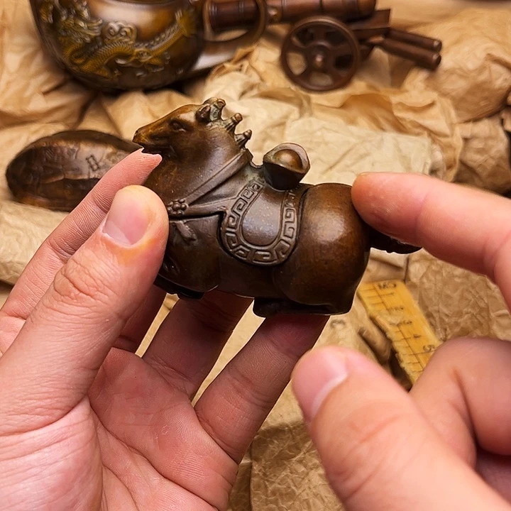 精美铜器做工精湛