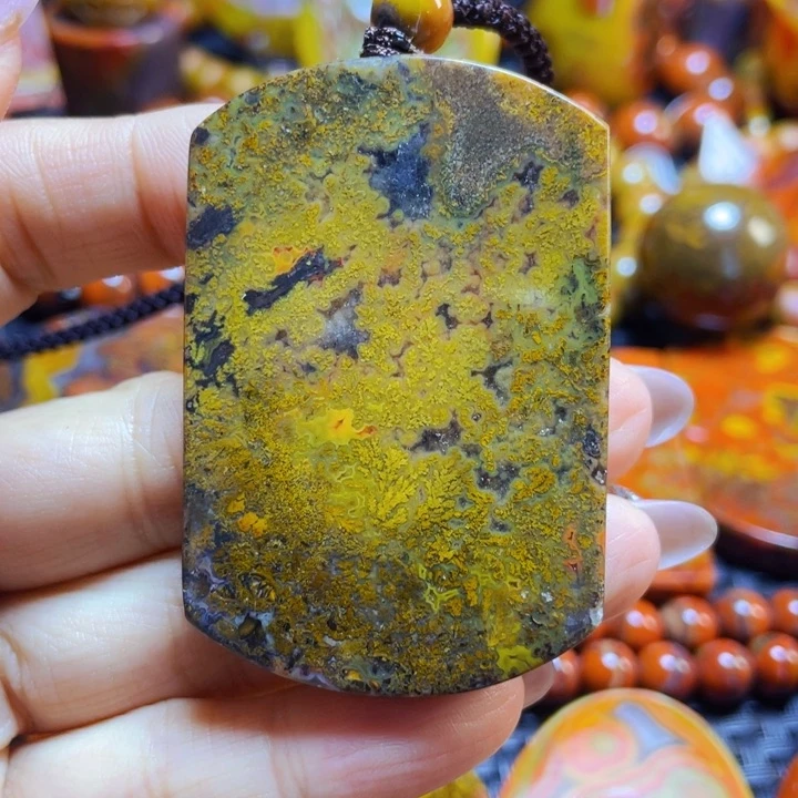 未镶嵌战国红吊坠玛瑙/玉髓