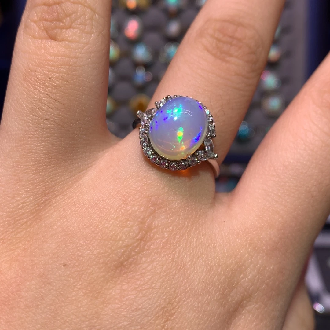 银S925镶嵌欧泊戒指