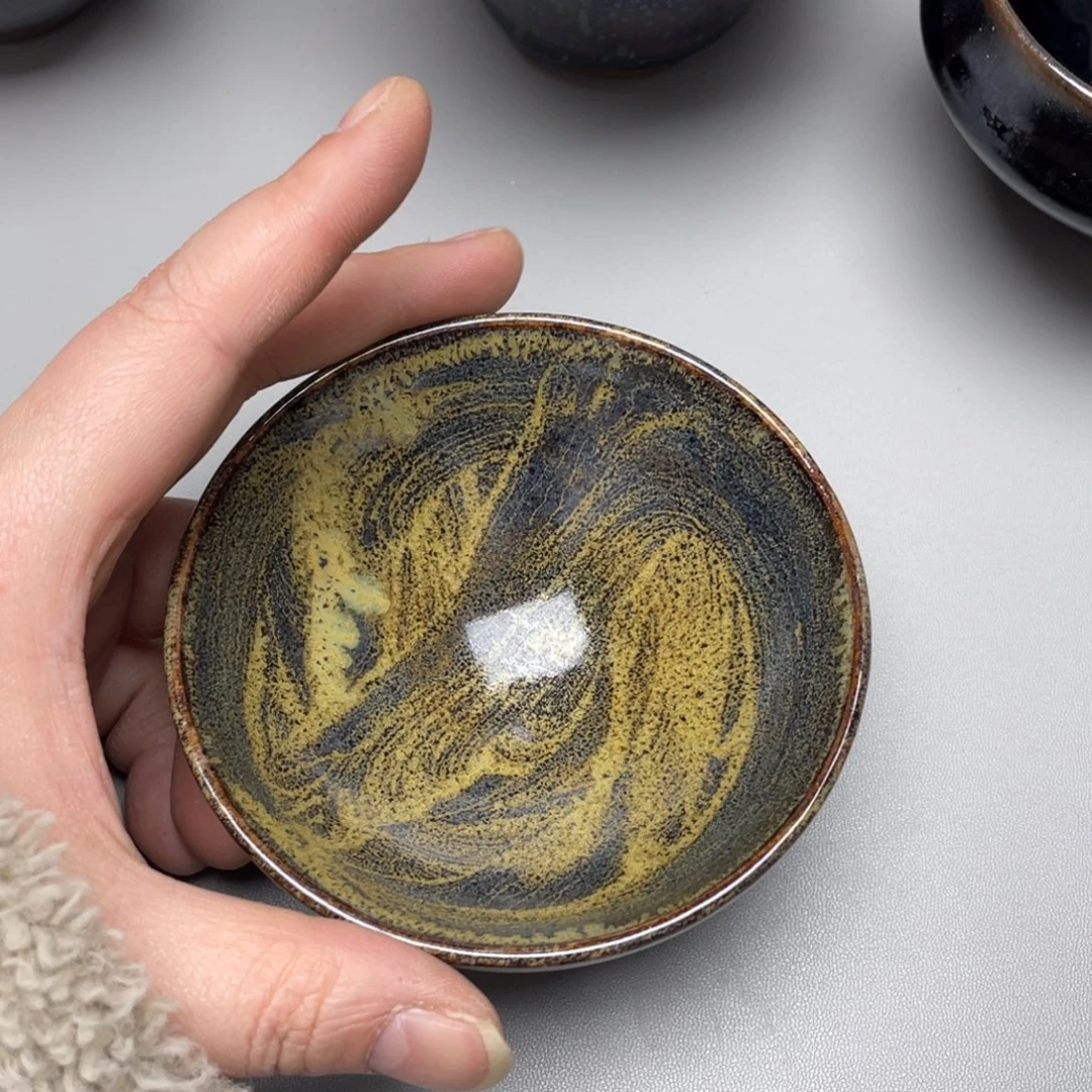 茶盏272。