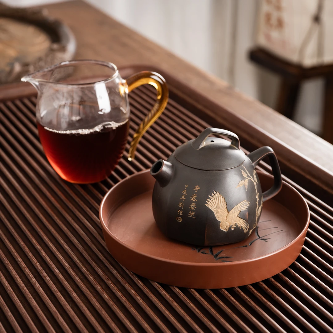 『八方秦权』坭兴陶茶壶省大师刘俭浮雕花鸟春意盎然200c11415