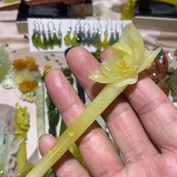 蛇纹石玉发簪未镶嵌