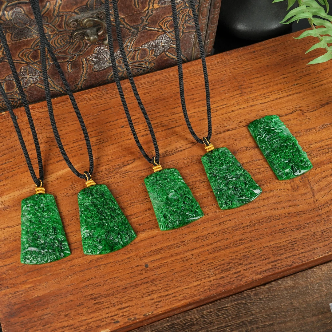 R*翡翠雕刻山水牌吊坠@YS008110402@多样性发其一