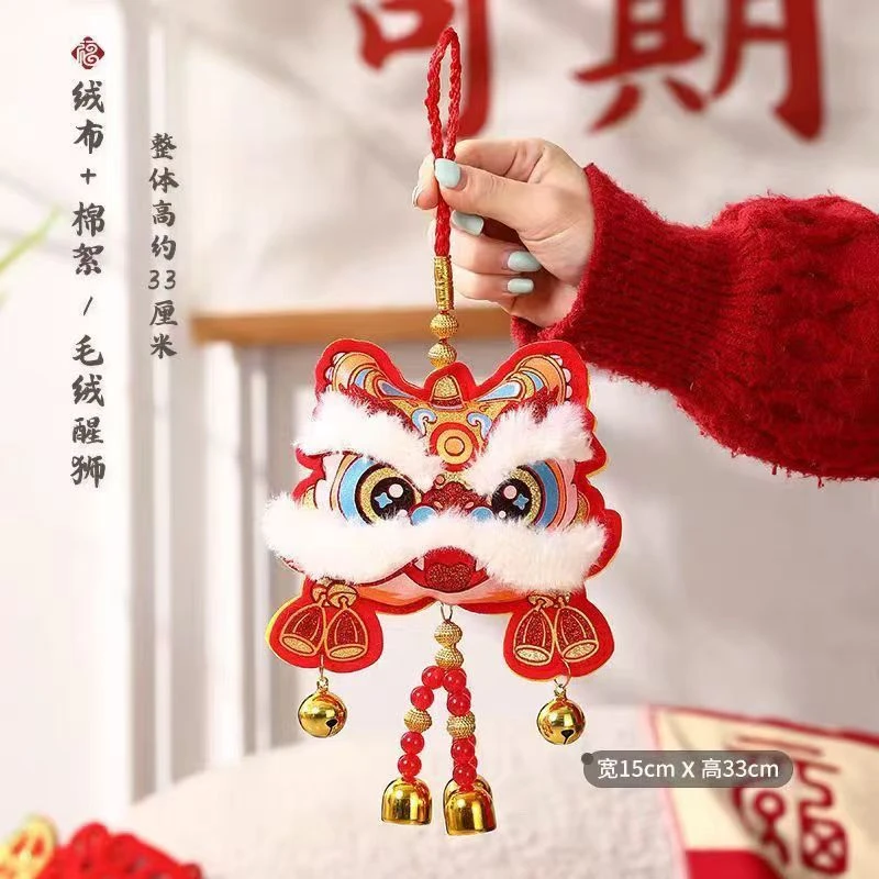 2025醒狮挂件春节过年客厅室内场景布置装饰鞭炮灯笼醒狮挂饰