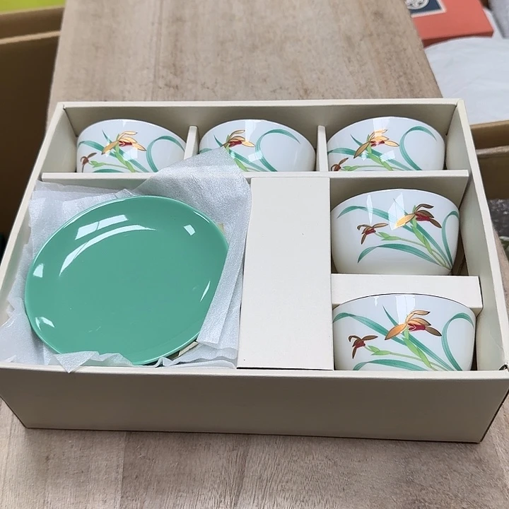 瓷片哈哈哈哈哈哈哈哈哈哈